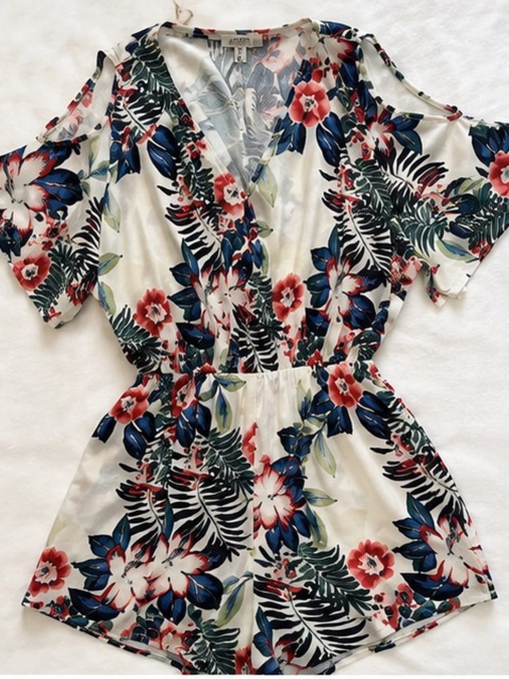 Easel Tropical Floral Wrap-Style Romper Medium Boho Vacation NWT